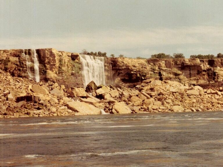 Niagara Falls Was Drained In 1969 Revealing Unsettling Discoveries