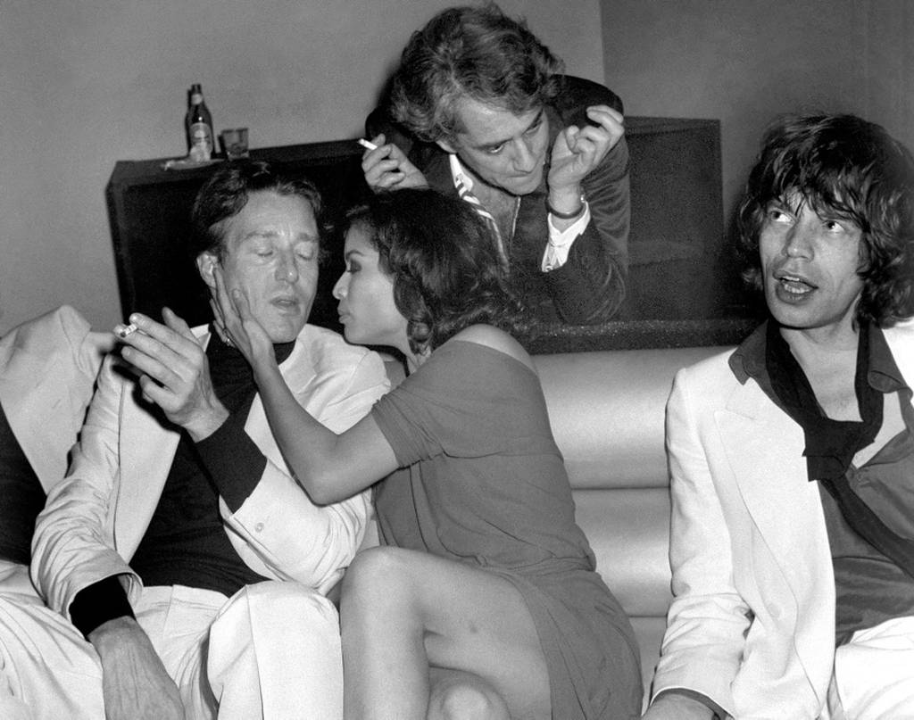 Remarkably Rare Photos From The Infamous Studio 54 - Trendy Matter