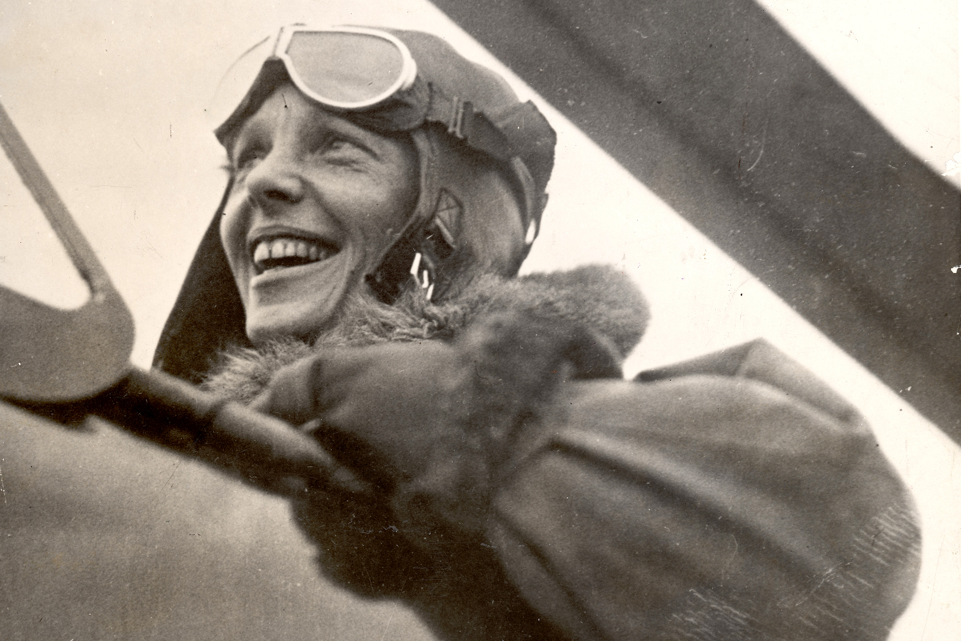 The Continuing And Tragic Mystery Of Amelia Earhart - Trendy Matter