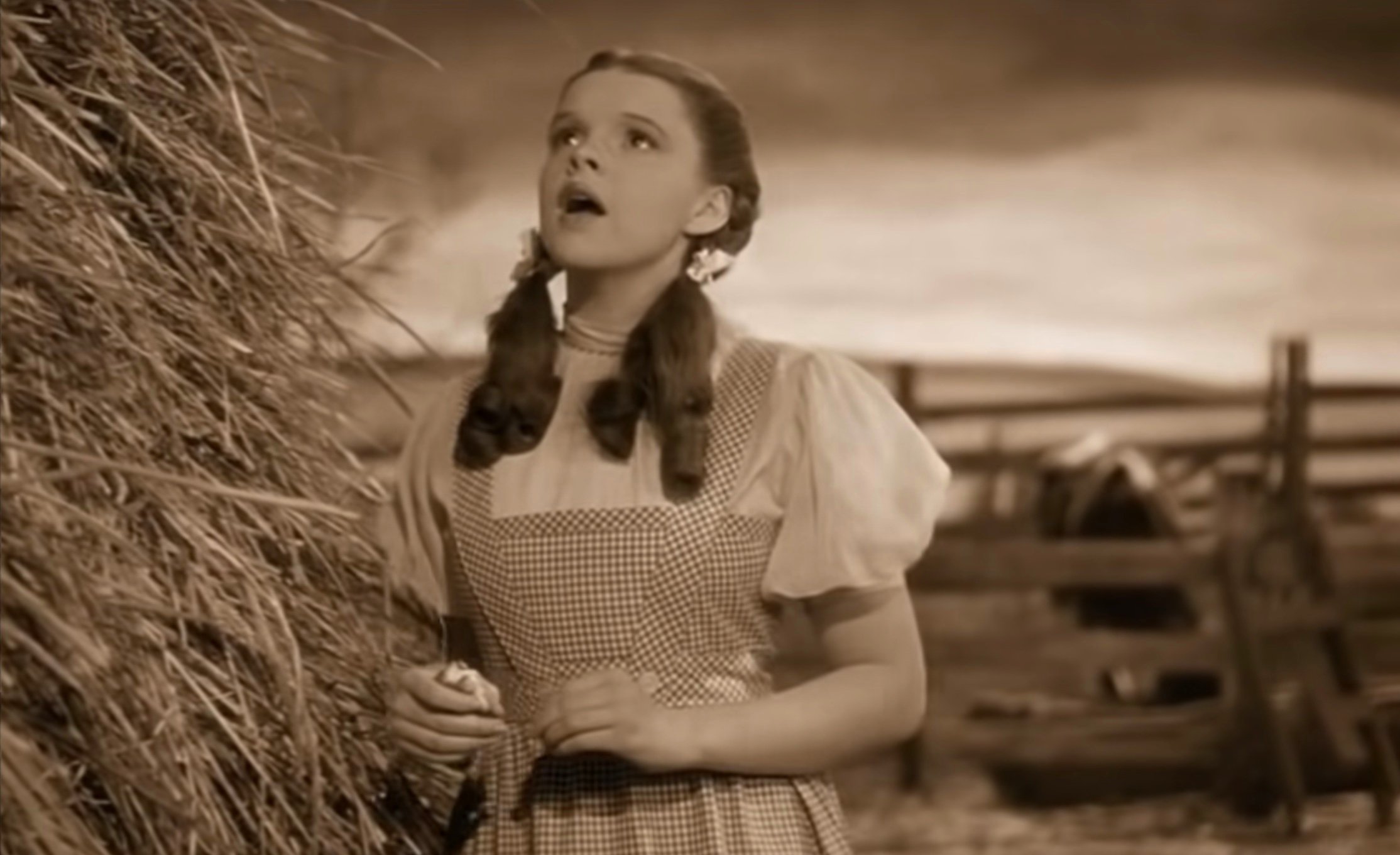 Here’s What Really Happened on the Set of The Wizard of Oz