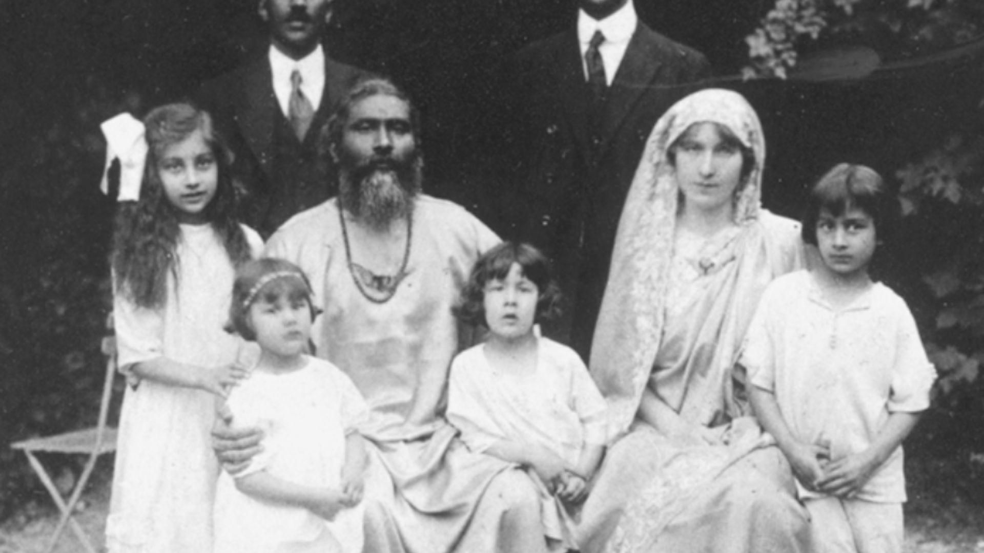 A photo of Noor Inayat Khan and her family before 1930.