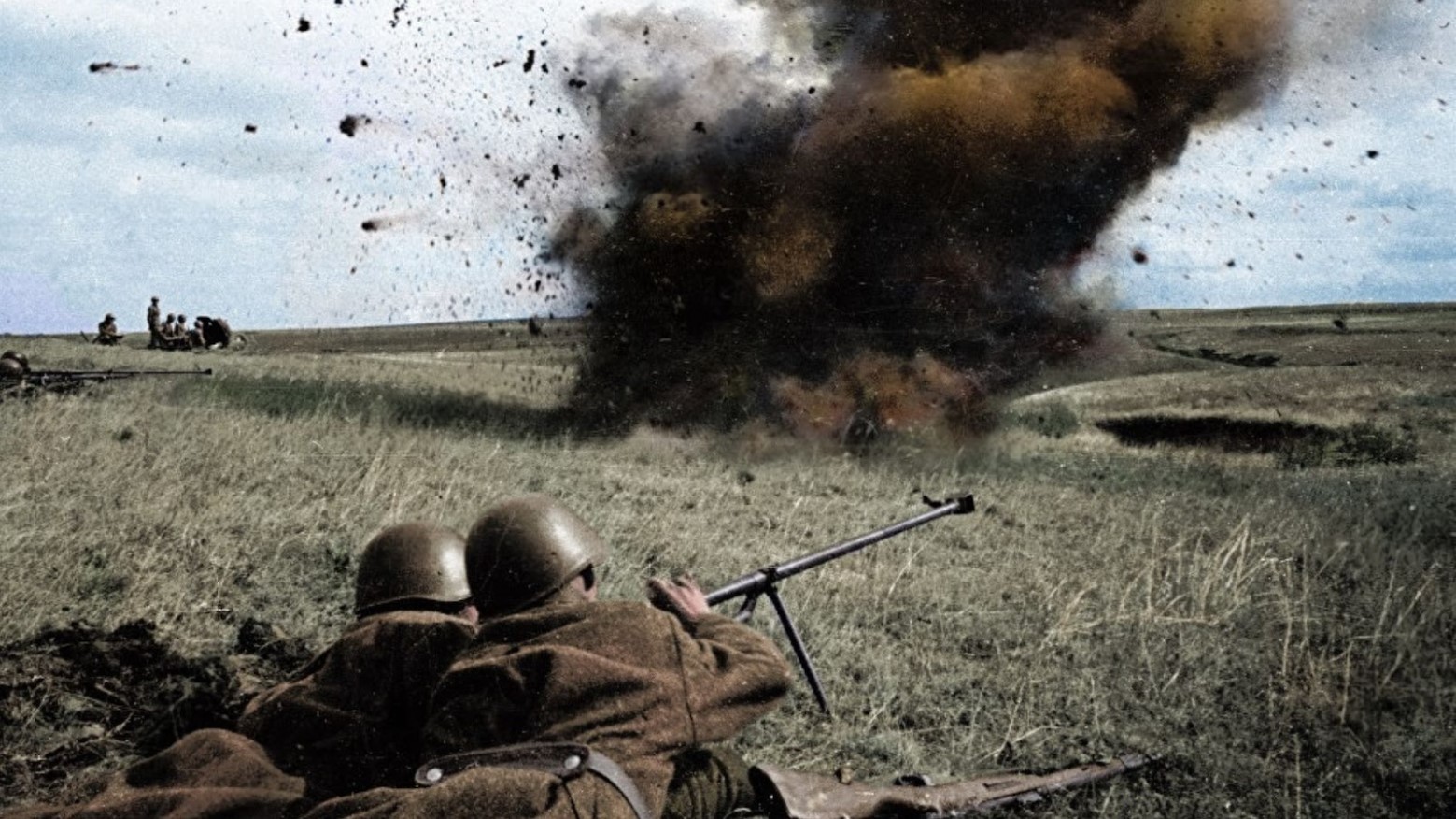 Colorized photo of Russian anti-riflemen during the Battle of Kursk during World War II.