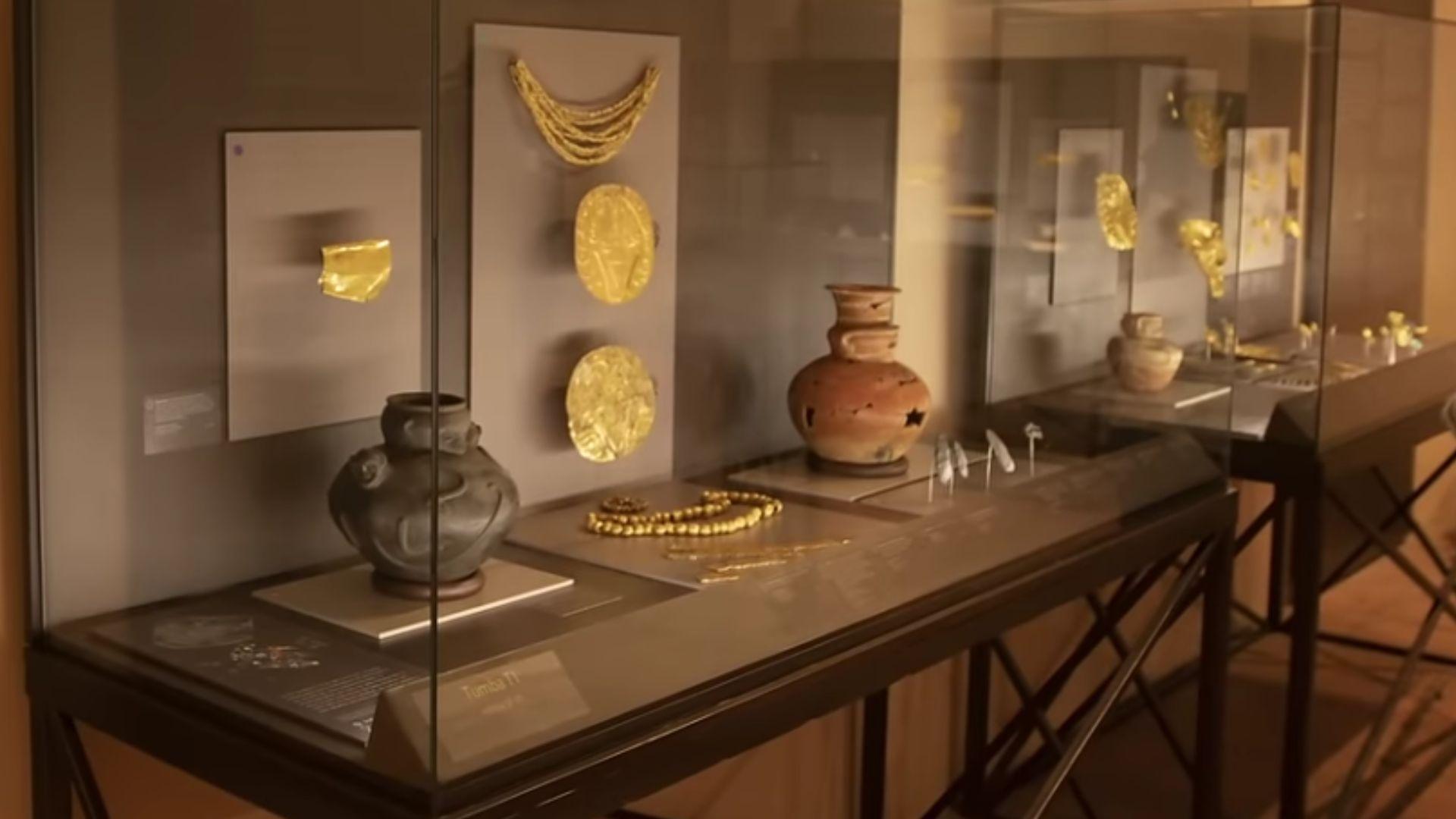 Display case in the museum at the El Caño archaeological site in Panama