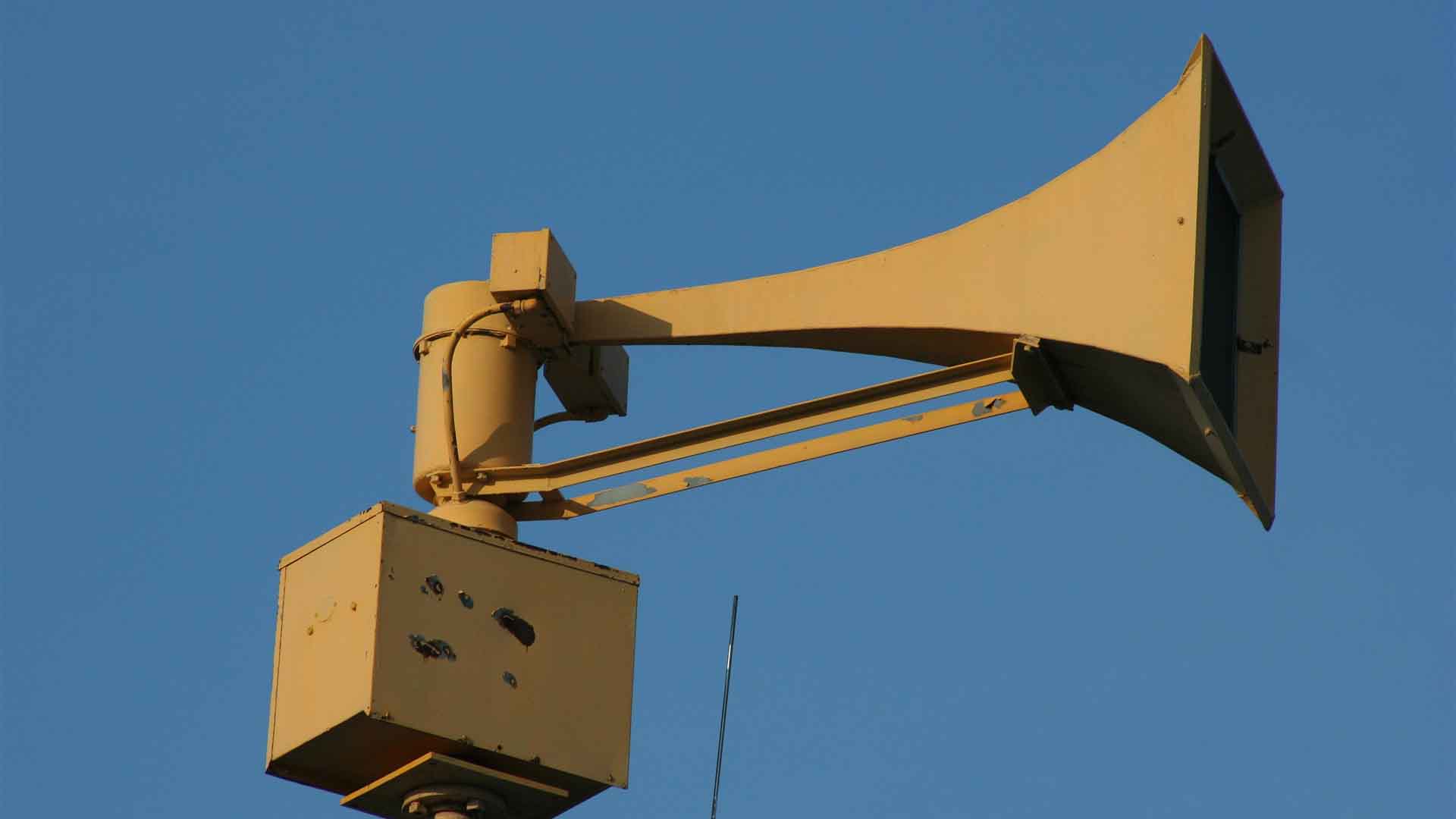 A Federal Signal Thunderbolt 1003 siren