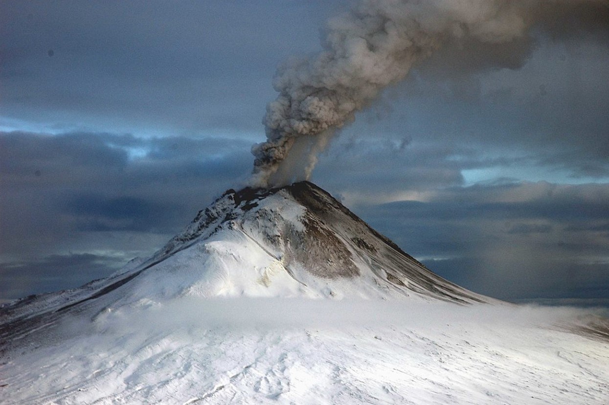 Volcanic gasses entering the atmosphere with tephra during the eruption of Augustine Volcano, Alaska, 2006