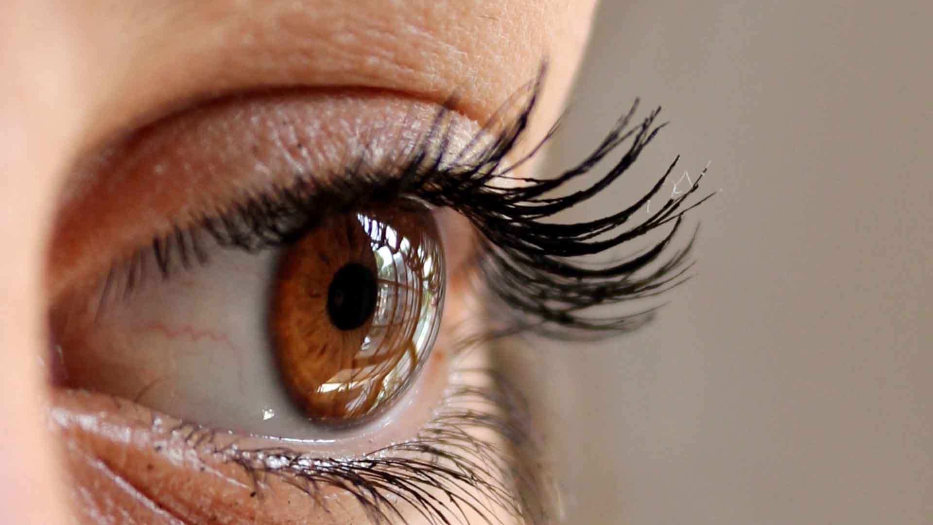 Many women apply eyelash growth serum to make their eyelashes appear thicker, darker, and longer
