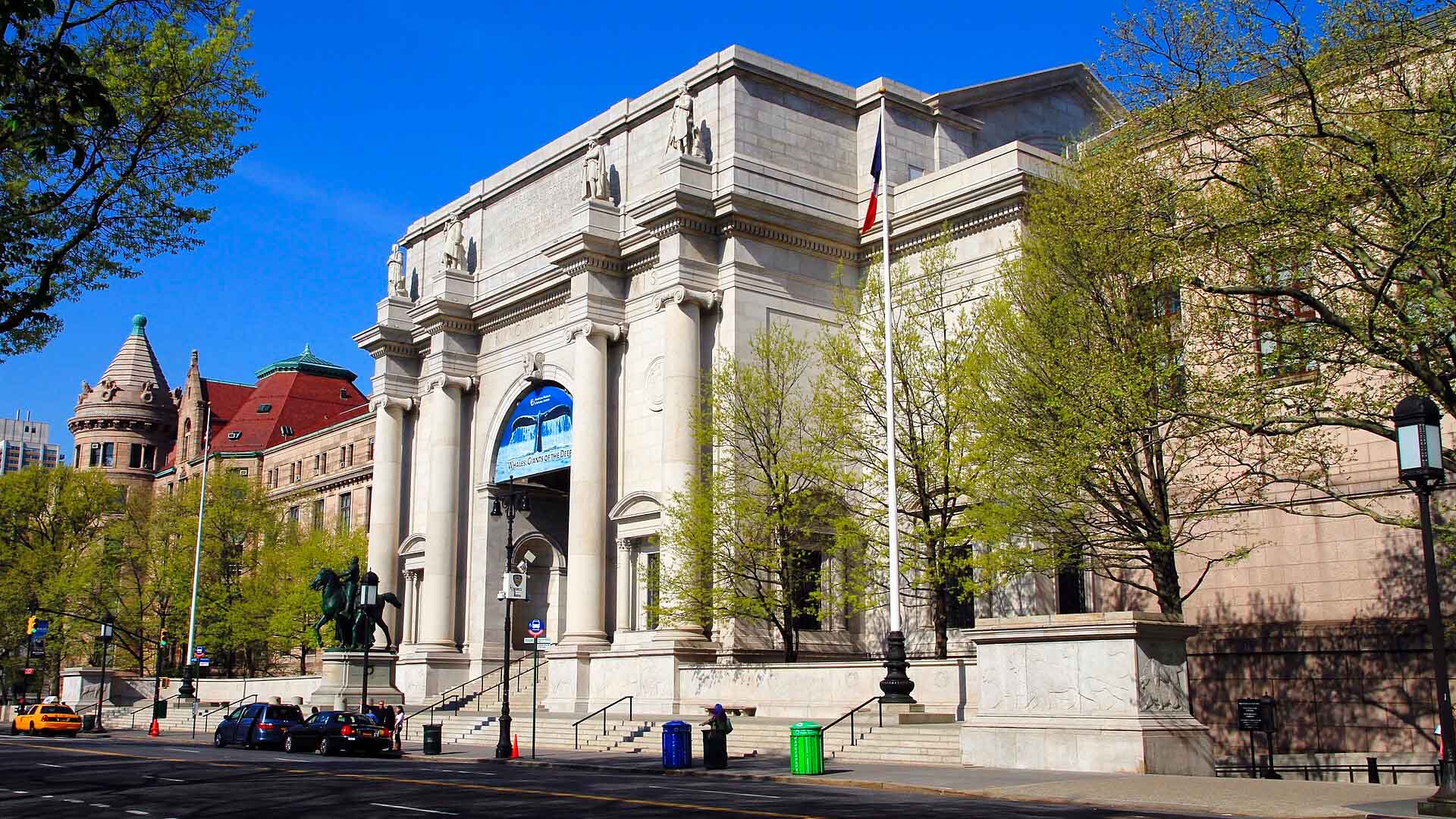 Outside view of American Museum of Natural History