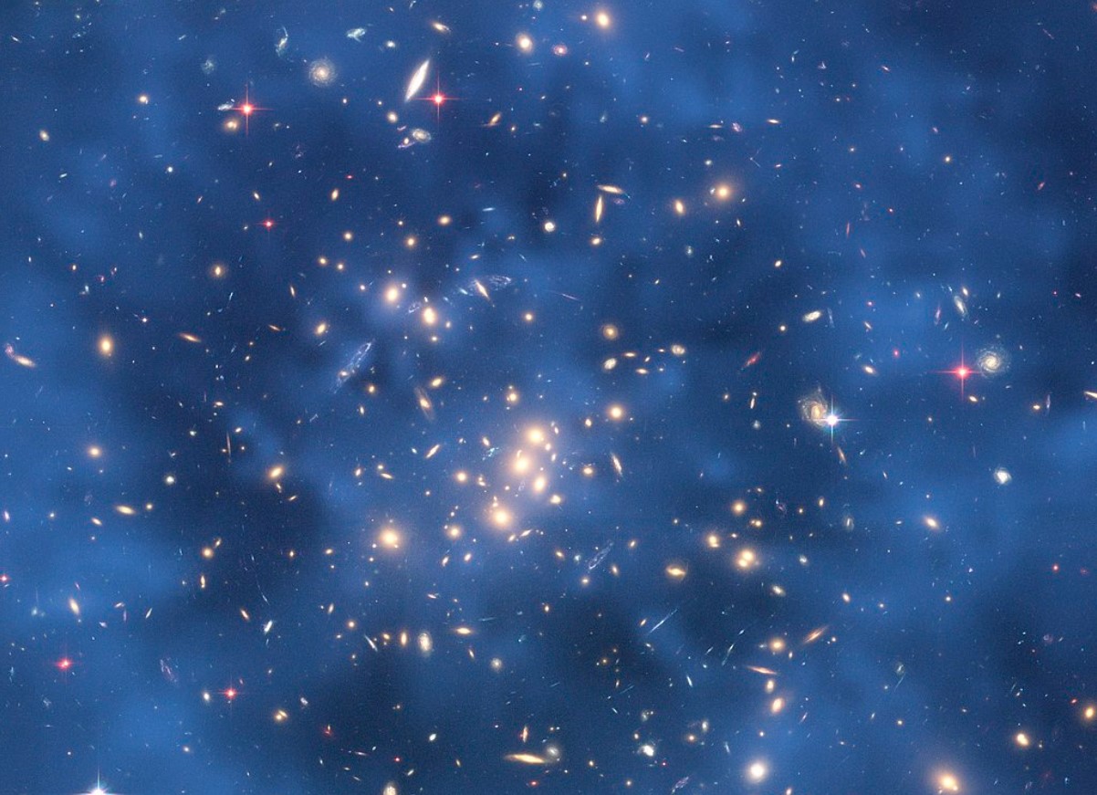 An image that aims to show the effects dark matter has on the universe