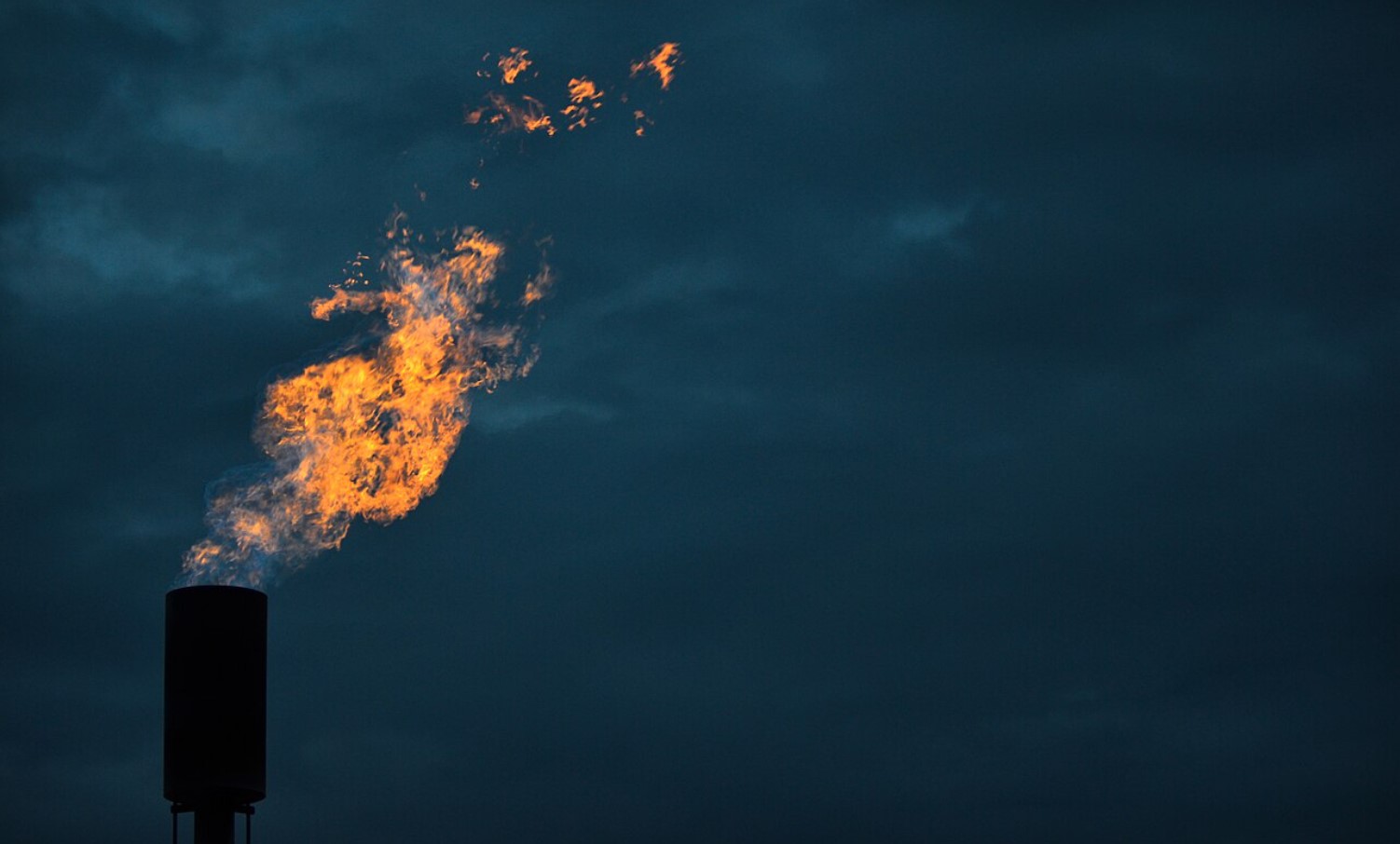 An image depicting methane flare