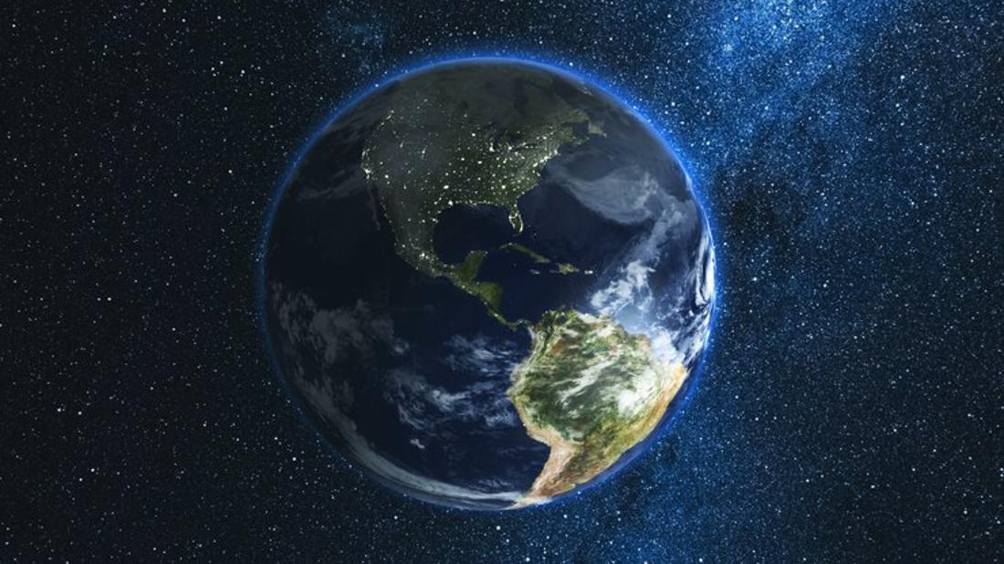 An image of how the Earth is in space